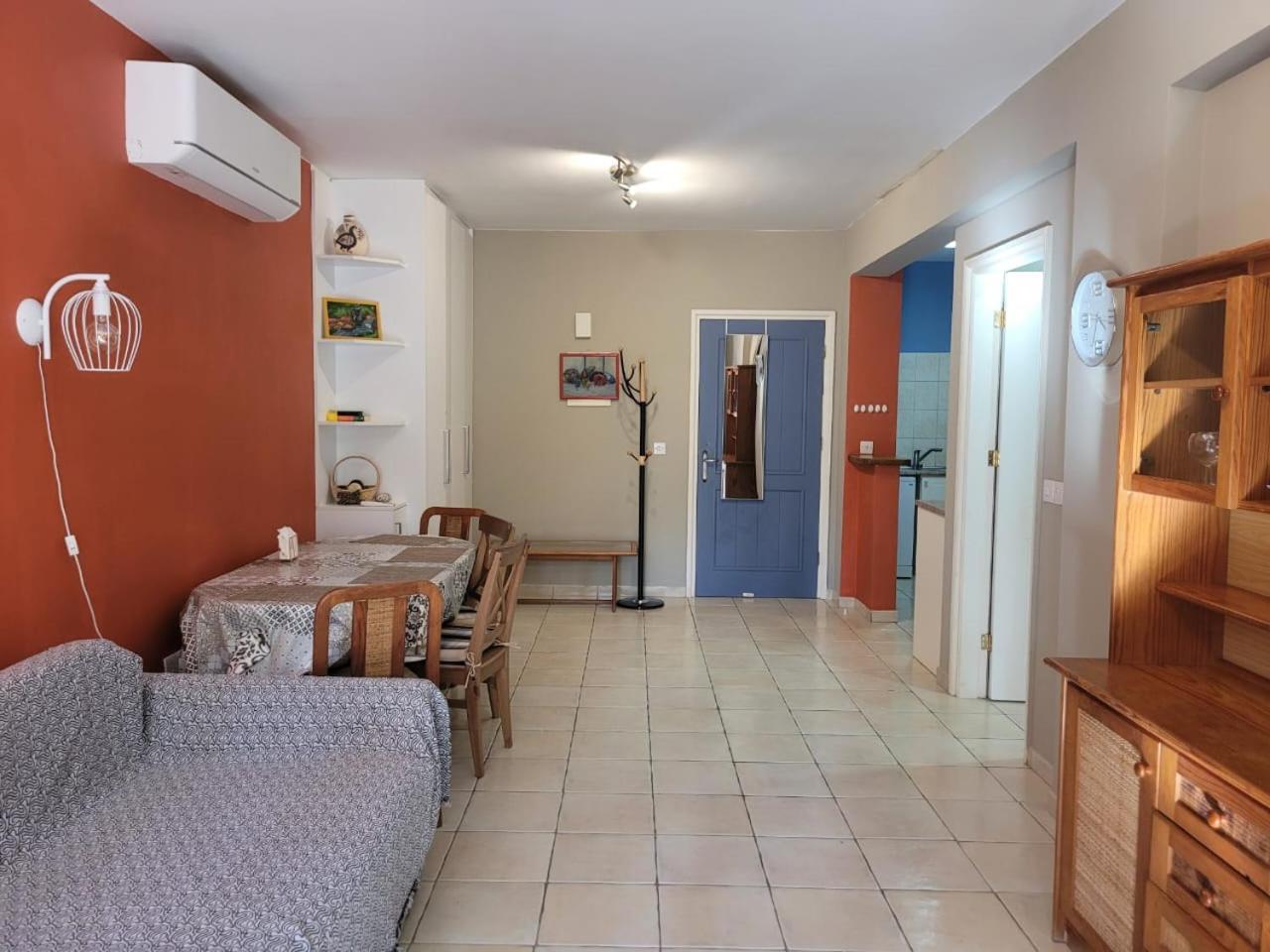 Limnaria Gardens Paphos, Near Beach Екстер'єр фото